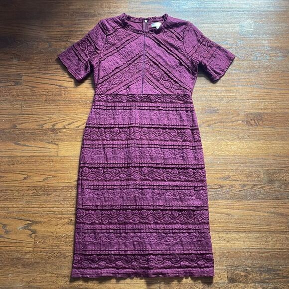 Bella Ella Maroon Lace Fitted Dress - Picture 1 of 8